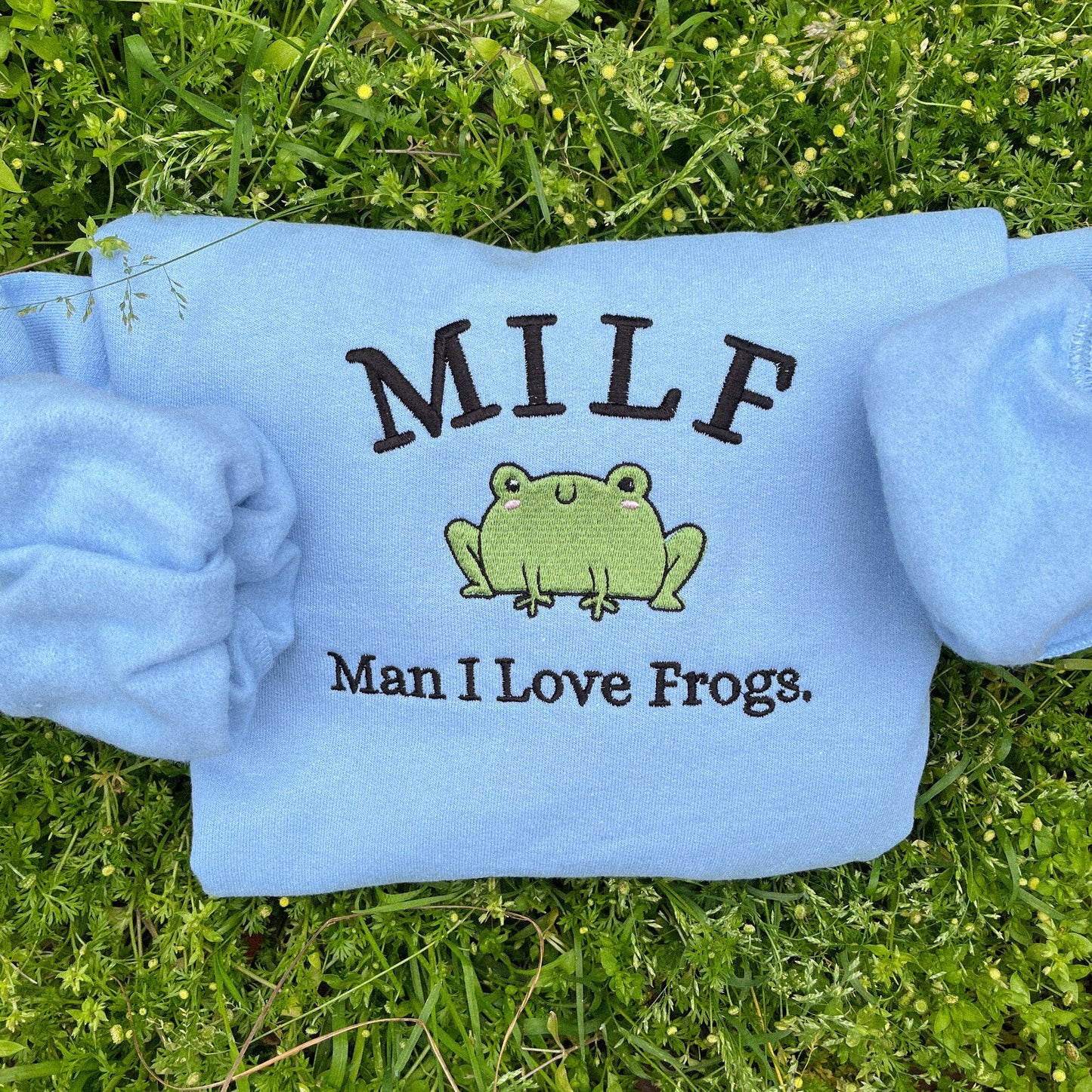 Man I Love Frogs Embroidered Crewneck - Lone Star Embroidery Shop