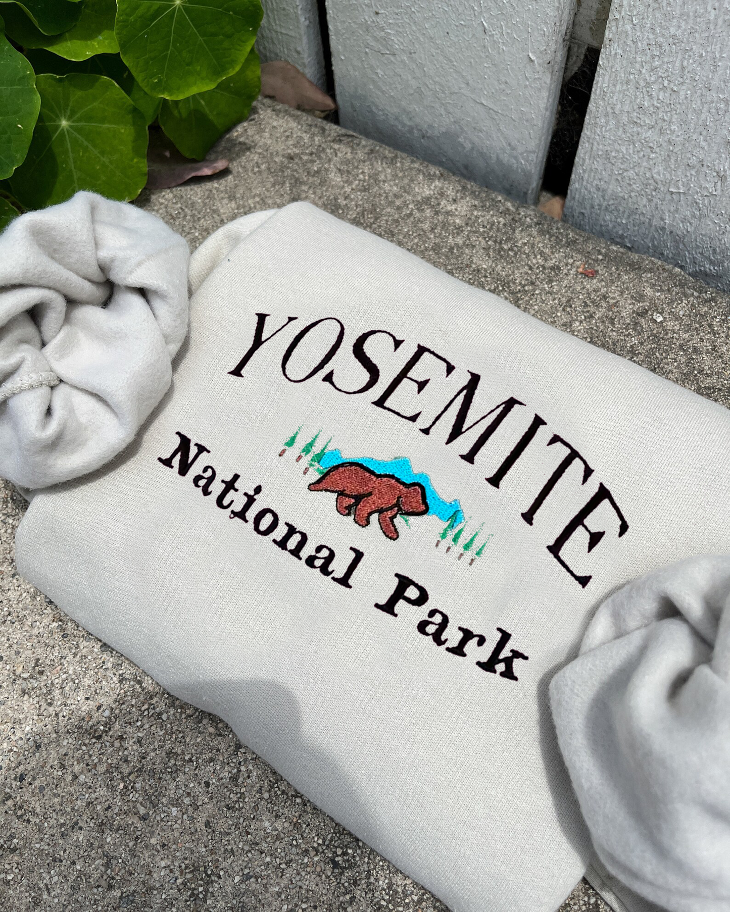 Yosemite National Park Embroidered Crewneck - Lone Star Embroidery Shop